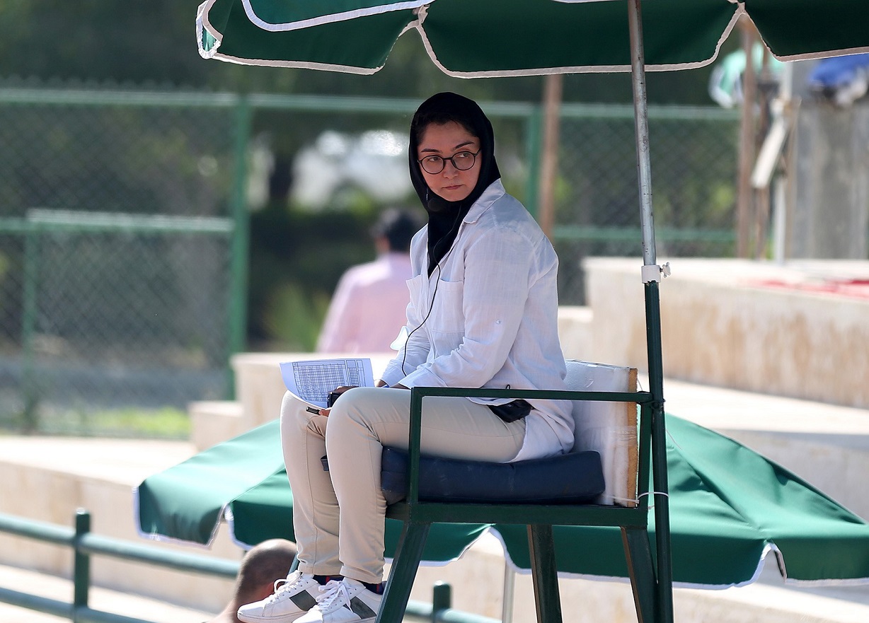 قضاوت داور زن برای اولین بار در تنیس مردان ایران 